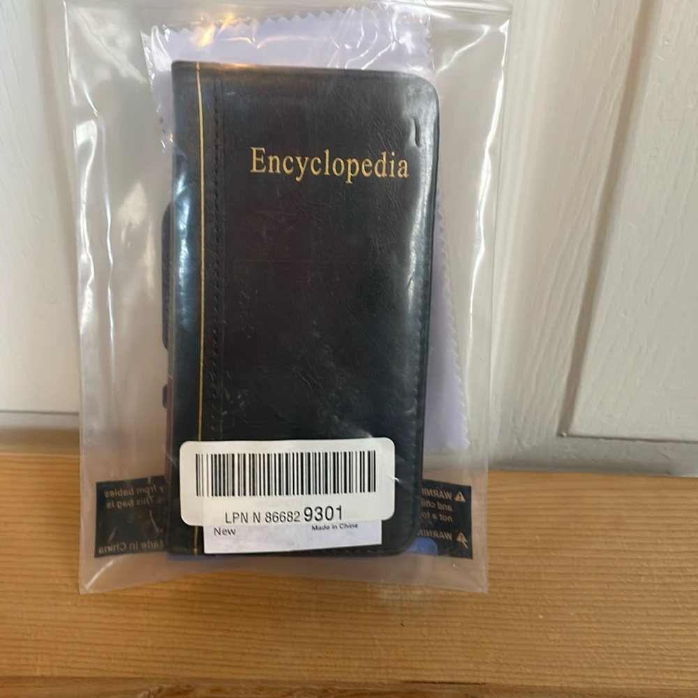 Echo-Fused Book cover Compatible with APPLE IPhone 7